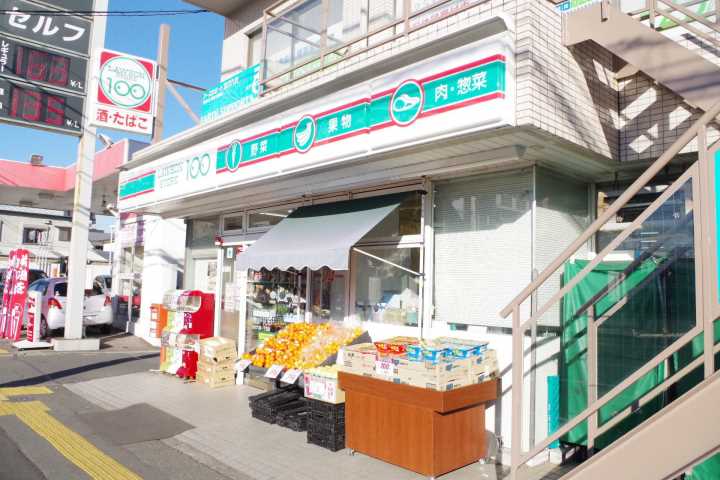 コンビニ　ローソンストア１００金沢六浦一丁目店（コンビニ）まで394m