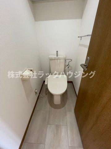 トイレ　同仕様写真となります。