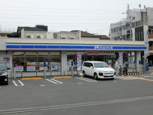 コンビニ　ローソン 守口大宮通三丁目店（コンビニ）まで472m