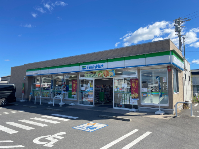 コンビニ　ファミリーマート可児土田東山店（コンビニ）まで579m