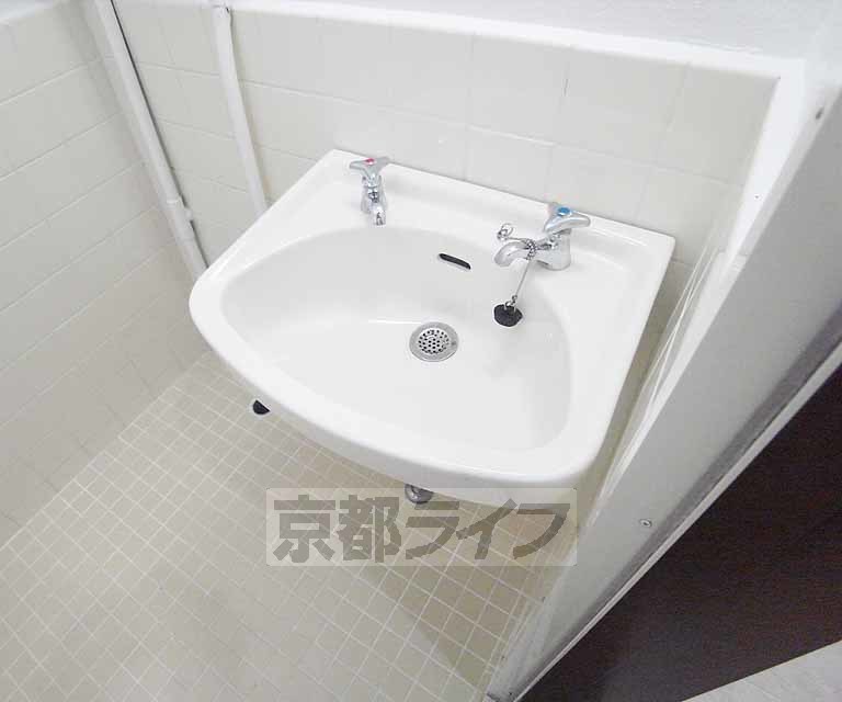 洗面設備　バスルームにあります。