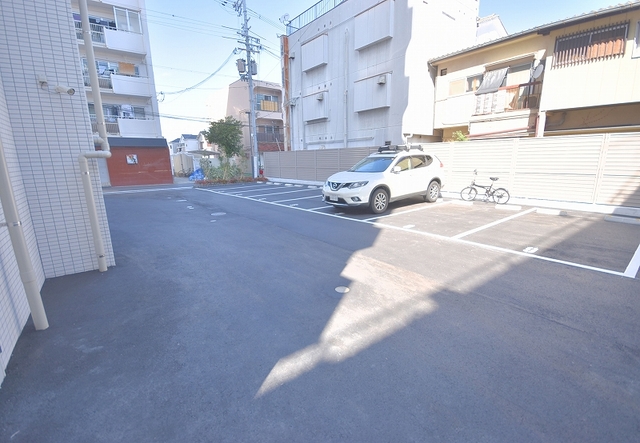 駐車場　駐車場