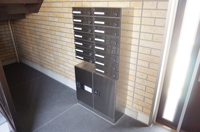 エントランス　宅配BOX