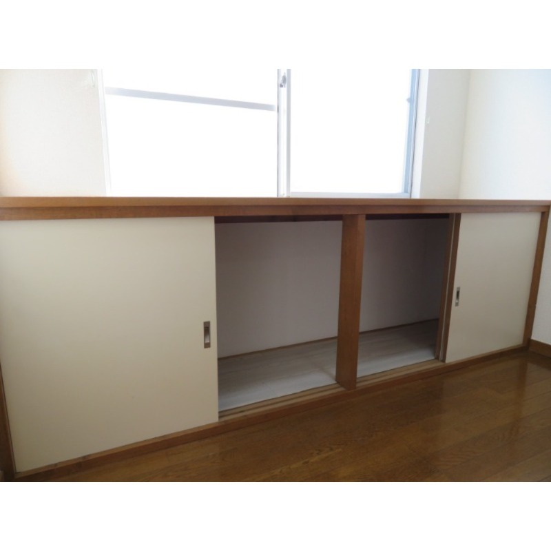 収納　＊別号室の写真となります。