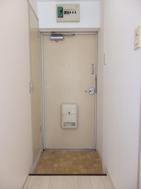 玄関　同仕様タイプ