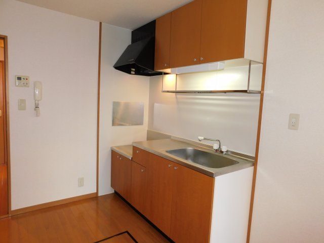 キッチン　※同建物同型別のお部屋