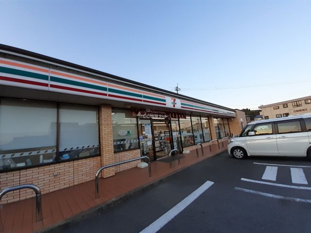 コンビニ　セブンイレブン本渡広瀬店（コンビニ）まで1959m