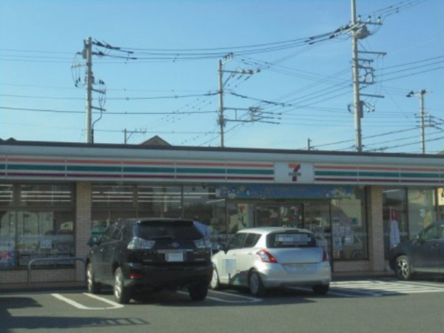 コンビニ　セブンイレブン（コンビニ）まで539m