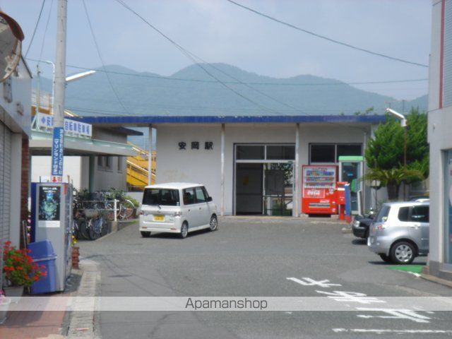その他　安岡駅（ＪＲ　山陰本線）（その他）まで1902m
