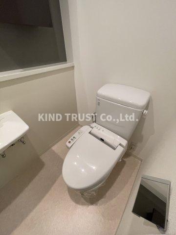 トイレ　落ち着いたトイレです