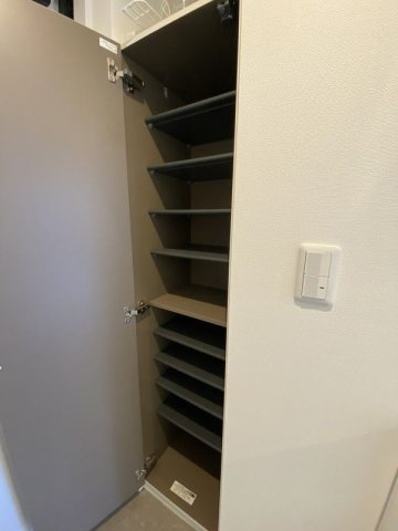 その他　■シューズクローゼット