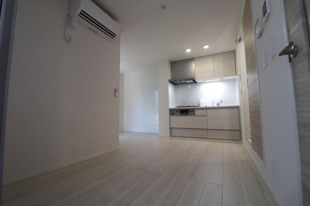 居室・リビング　開放感のあるゆったりとしたお部屋です♪