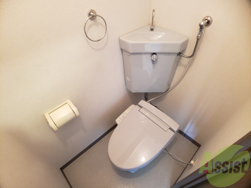 トイレ　トイレです。ウォシュレット付を探している方、おすすめです。