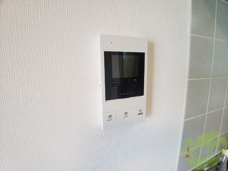 セキュリティ　ＴＶモニター付インターホンです。来客者の顔が見えるので安心！