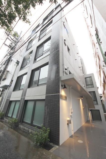 建物外観　★コンクリート打ちっぱなしのおしゃれなお部屋★