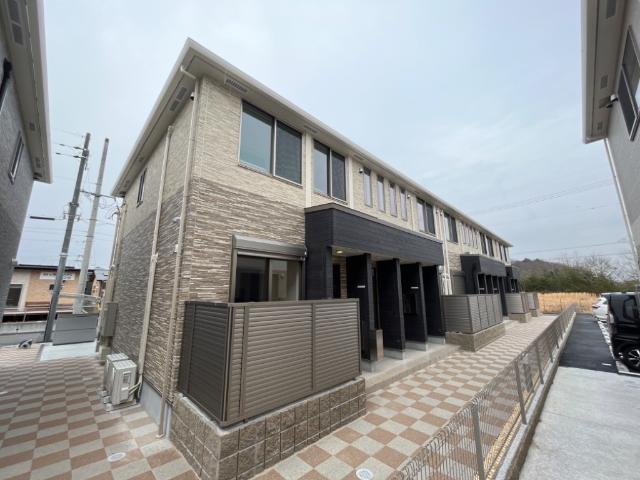 エントランス　外観写真（昼）