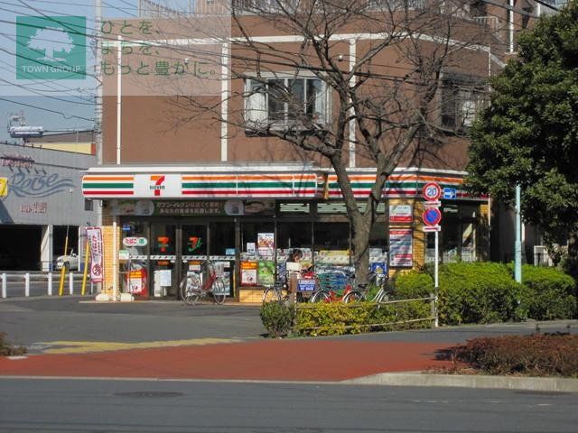 コンビニ　セブンイレブン（コンビニ）まで240m