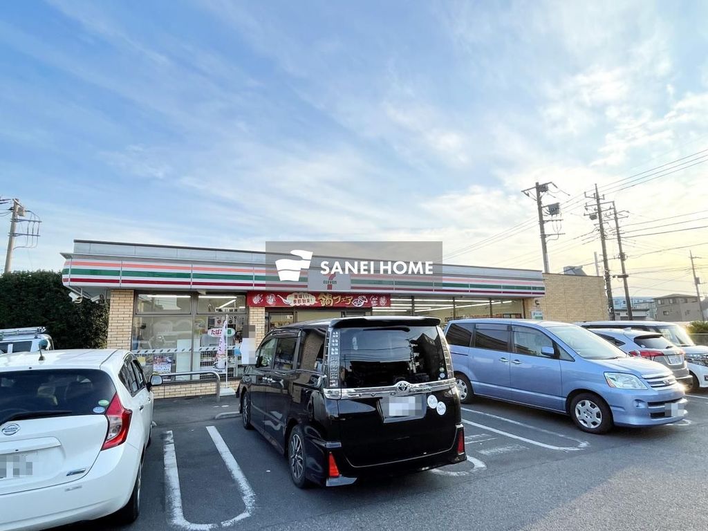 コンビニ　セブンイレブン東所沢駅前店（コンビニ）まで520m