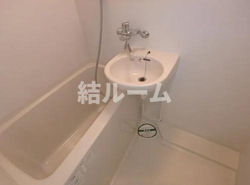 バス・シャワールーム　反転タイプ参考写真