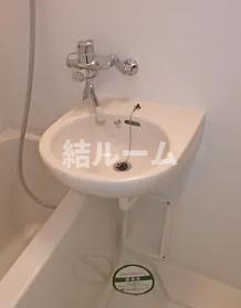 洗面設備　反転タイプ参考写真