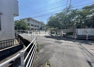 小学校　岡山市立竜之口小学校（小学校）まで1473m