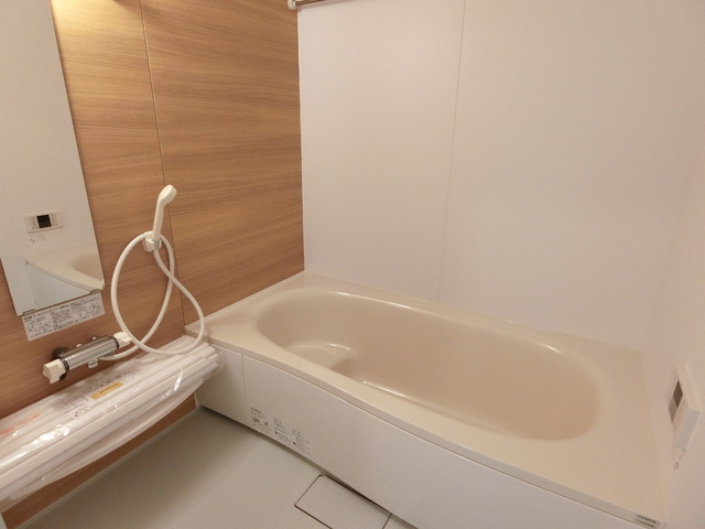 バス・シャワールーム　別部屋・参考写真
