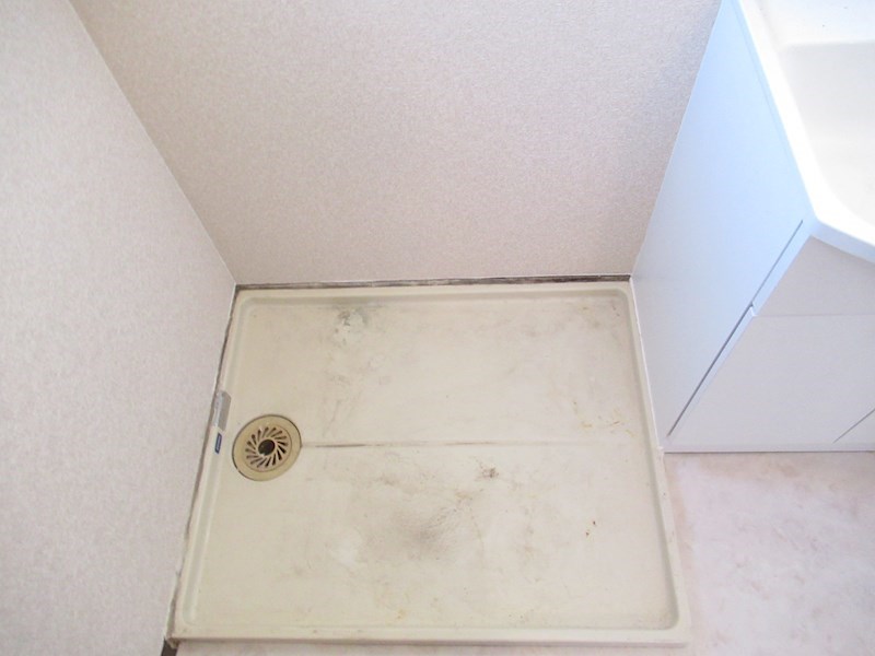 その他設備　洗濯機は脱衣場に置けます。
