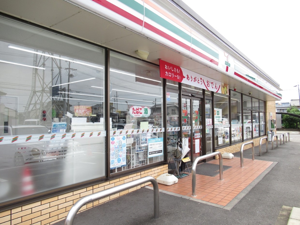 コンビニ　セブンイレブン 岐阜福光西3丁目店（コンビニ）まで317m