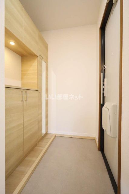 シャーメゾン西久万 C棟の玄関写真