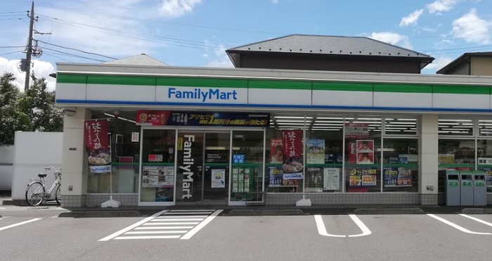 コンビニ　ファミリーマート 相模原中央五丁目店（コンビニ）まで160m
