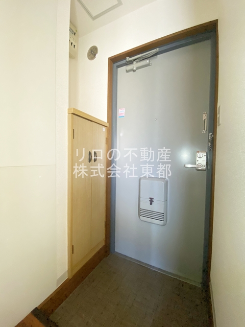 玄関　下駄箱付なので、玄関はいつでもスッキリ片付きますね☆