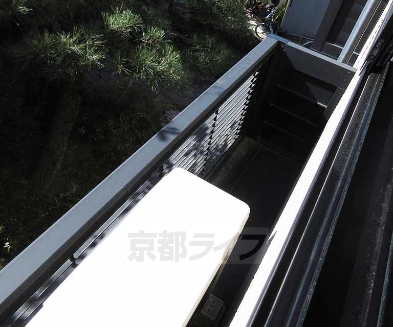 バルコニー　洗濯物を干す際に．．．