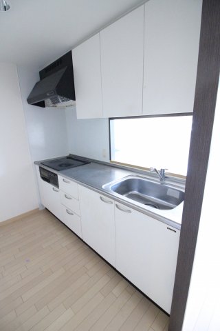 キッチン　※別部屋写真