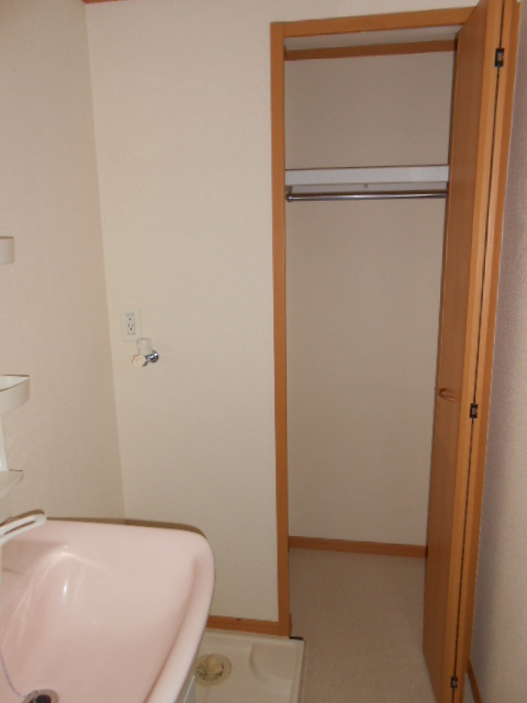 その他部屋・スペース　洗面所内収納（クローゼット・半間分）完備