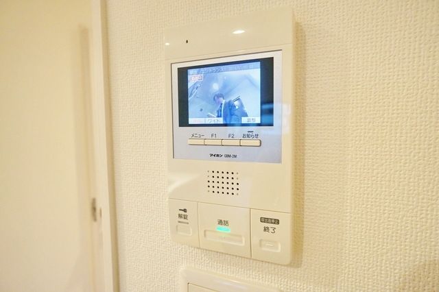 セキュリティ　同物件別部屋写真