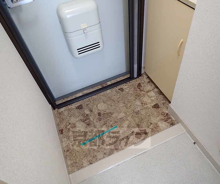 玄関　シューズボックスあります。