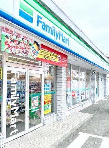 コンビニ　ファミリーマート 垂水泉が丘二丁目店（コンビニ）まで435m