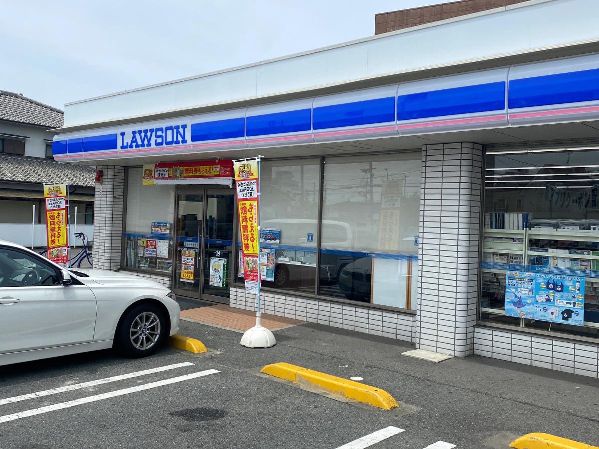 コンビニ　ローソン明石大久保町大窪店（コンビニ）まで562m