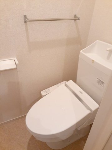 トイレ　シンプルで使いやすいトイレです