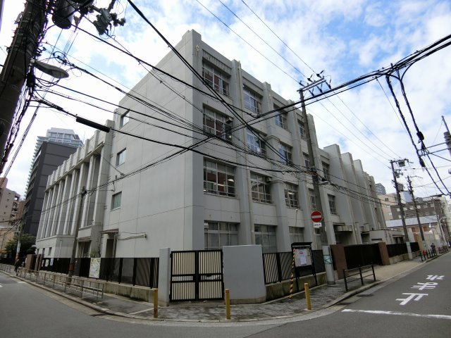 小学校　大阪市立西天満小学校（小学校）まで504m