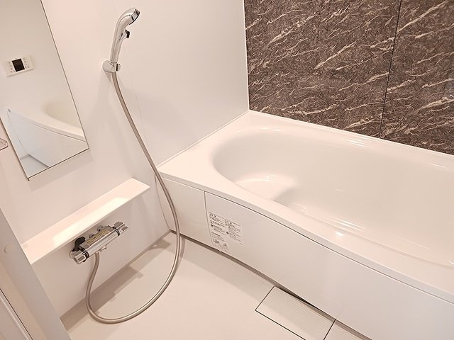 バス・シャワールーム　お風呂です