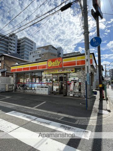 コンビニ　デイリーヤマザキ高石羽衣駅前店（コンビニ）まで407m
