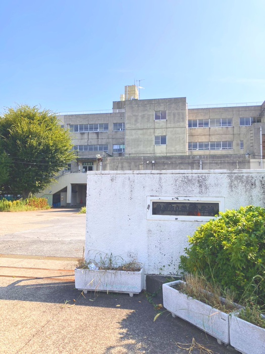 小学校　稲荷小学校（小学校）まで900m