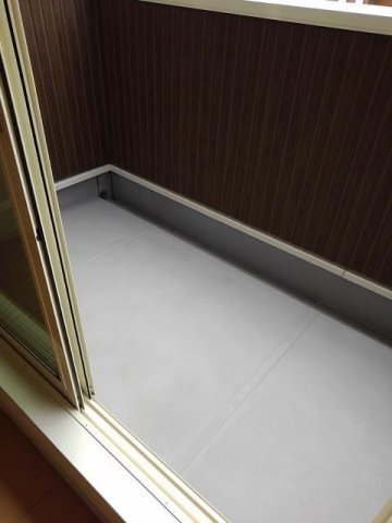 バルコニー　陽当たり良好なバルコニーです♪