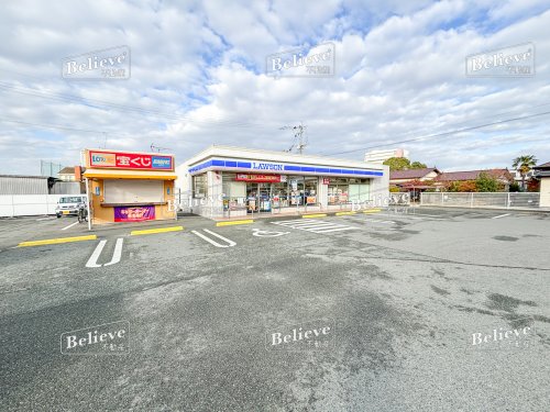 コンビニ　ローソン　久留米湯納楚店（コンビニ）まで992m