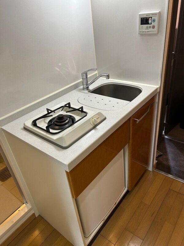 キッチン　同物件別部屋写真