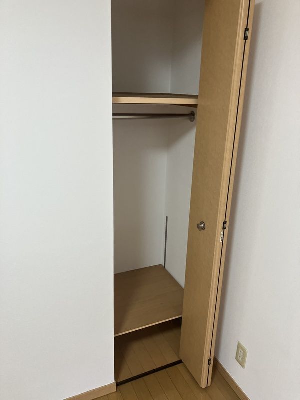 収納　同物件別部屋写真