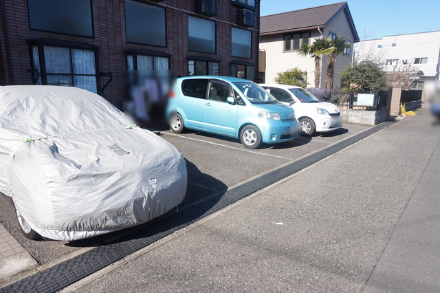 駐車場　敷地内に駐車場があるので安心して駐車できます♪（※要確認）