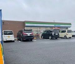 コンビニ　ファミリーマート市原八幡宿東通（コンビニ）まで300m