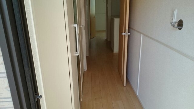 玄関　明るい玄関です